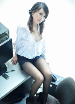 New Japanese Girl Katelyn Small Tits Pics